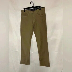 New with tags, men’s size 32x32 Jachs brand pants, #L683